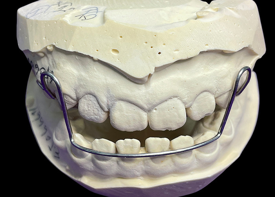 ราคาดี คู่มือการนําเสนออาร์ค เครื่องประกอบการประกอบการ Orthodontic Retainers Aligners With Good Retention ความสะดวกสบายที่พิสูจน์ได้ ออนไลน์